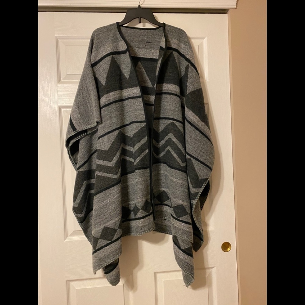 Loft NWOT Poncho Wrap